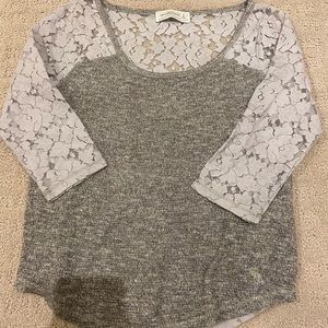 Gray shirt with 3/4 Laced Sleeve